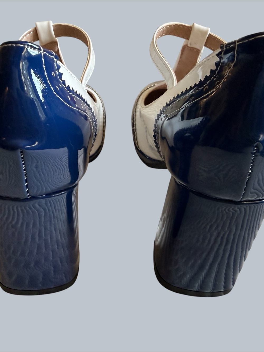 Classic T-Strap Two-Tone Navy and White Pumps NWOT - Picture 5 of 9